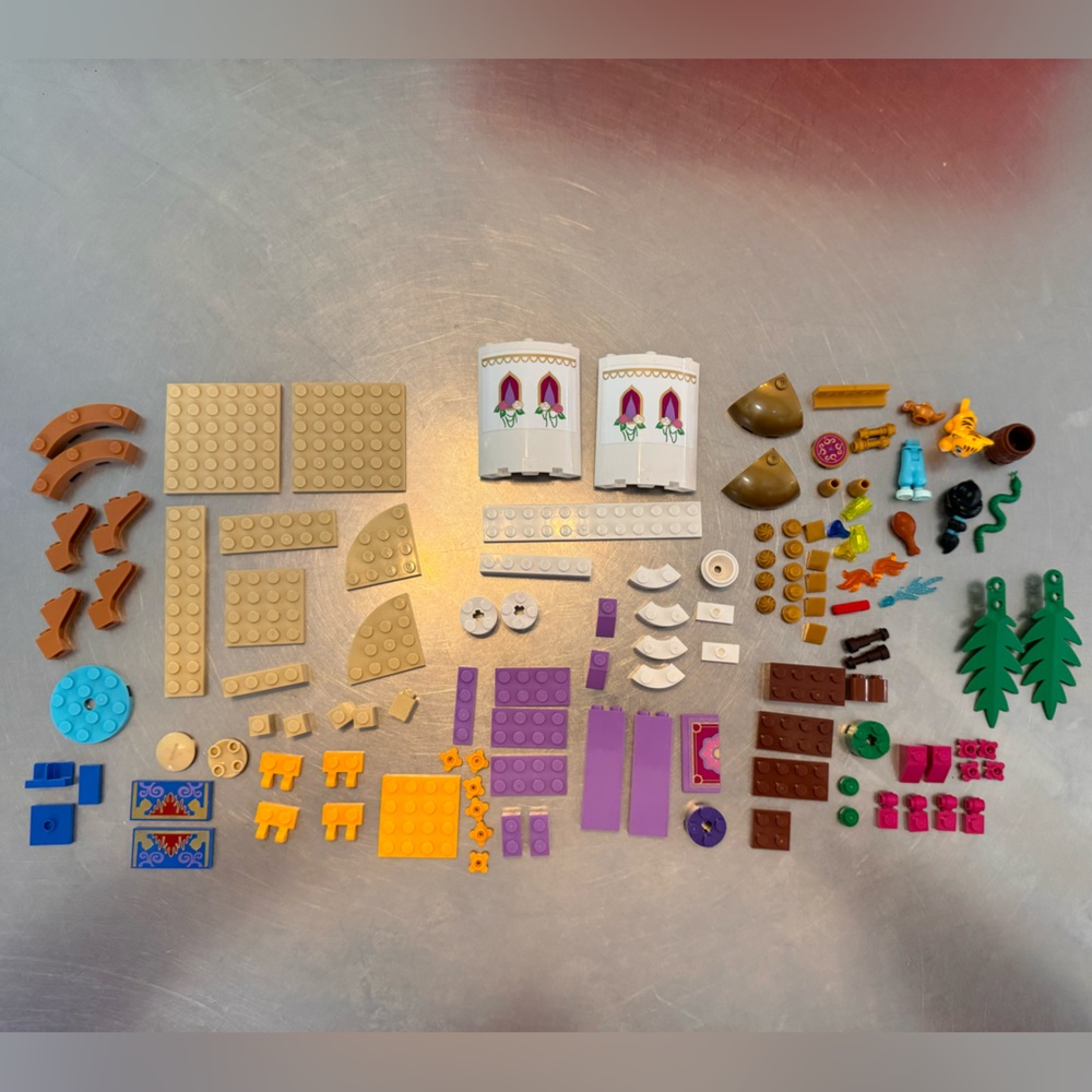 2 Incomplete Sets Rapunzel’s Petite Tower 41163 & Jasmine’s Exotic Palace 41061